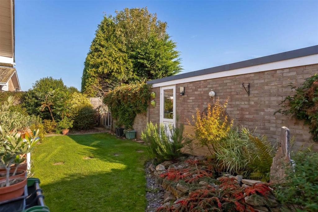 Rockingham Close 14.jpg