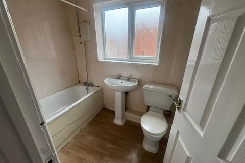 3 bedroom flat to rent, Tamworth Road, Newcastle upon Tyne NE4