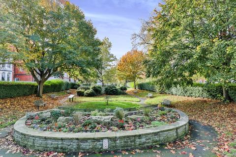 2 bedroom apartment for sale, Carlton Terrace, North Yorkshire YO11