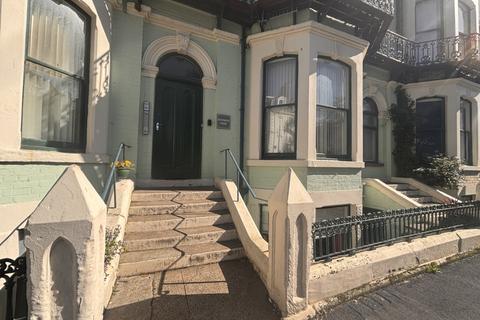 2 bedroom apartment for sale, Carlton Terrace, North Yorkshire YO11