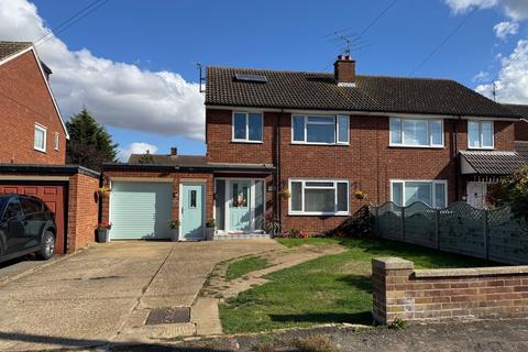 3 bedroom semi-detached house for sale, Alexander Road, Stotfold, Hitchin, SG5