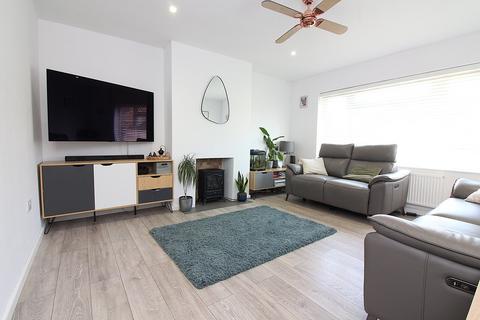 3 bedroom semi-detached house for sale, Alexander Road, Stotfold, Hitchin, SG5