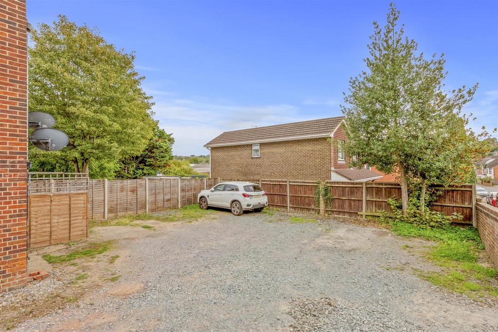 191 C West Wycombe Road, HP12 3 AF-12.jpg