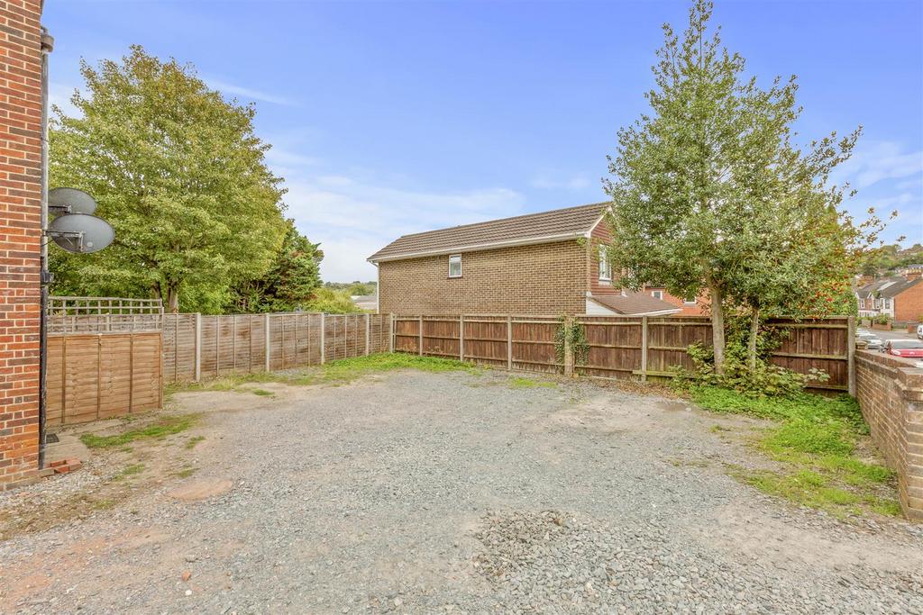 191 C West Wycombe Road, HP12 3 AF-14.jpg