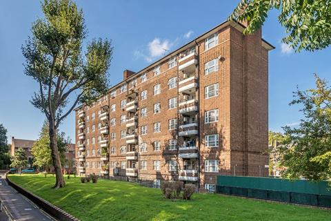 2 bedroom flat for sale, Doddington Grove, London SE17