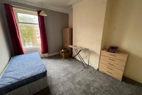4 bedroom house to rent, Dilston Road, Newcastle upon Tyne NE4