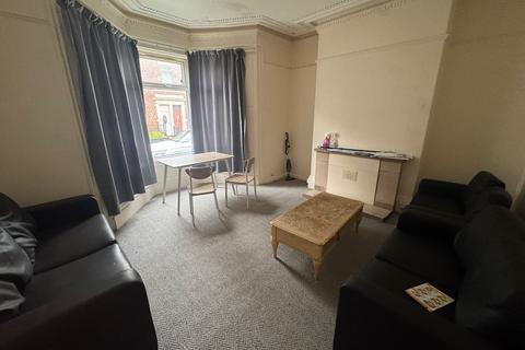 4 bedroom house to rent, Dilston Road, Newcastle upon Tyne NE4