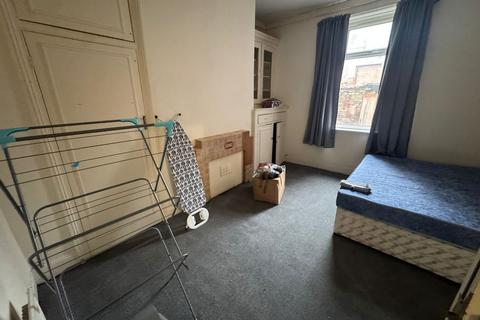 4 bedroom house to rent, Dilston Road, Newcastle upon Tyne NE4
