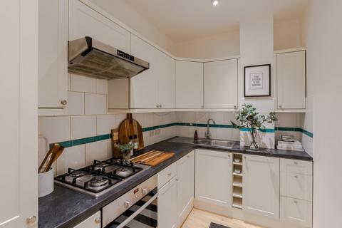 2 bedroom flat for sale, Clanricarde Gardens, Notting Hill