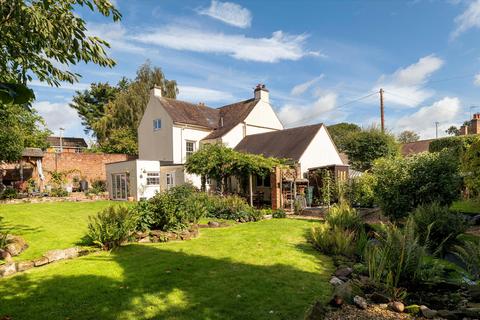 5 bedroom detached house for sale, Audmore Road, Stafford ST20