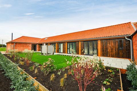 4 bedroom barn conversion to rent, Hockering