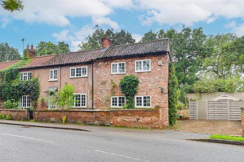 2 bedroom cottage for sale, Kirk Hill, East Bridgford NG13