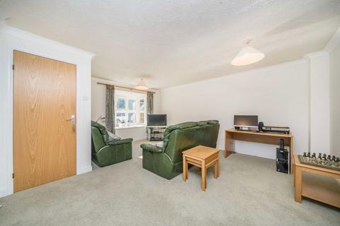 undefined, Windmill Rise, Kingston Upon Thames KT2