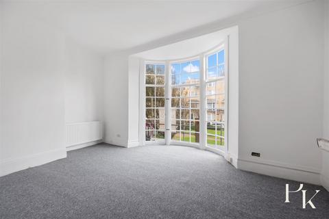 2 bedroom flat for sale, Bedford Square, Brighton BN1