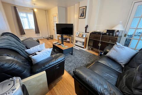 undefined, Littlefield Road, Luton, Bedfordshire, LU2 9BT