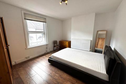 1 bedroom in a house share to rent, Greenbank Avenue West, Bristol BS5