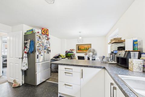 4 bedroom detached house for sale, Nalton Drive, Driffield, YO25 5GE