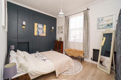 2 bedroom flat for sale, Warrior Square, St. Leonards-On-Sea