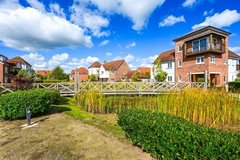 5 bedroom detached house for sale, Willowbourne, Hampshire GU51