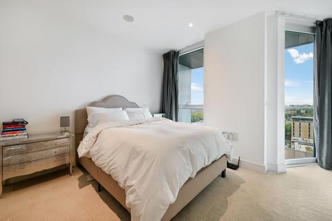 3 bedroom apartment for sale, Pinnacle House, Juniper Drive, SW18 1JE