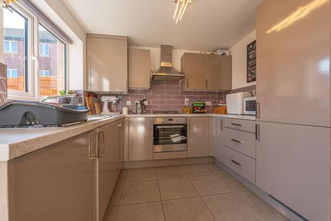 3 bedroom end of terrace house for sale, Sinter Grove, Newport, NP19