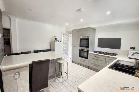 3 bedroom terraced house for sale, Wootton Avenue, Fletton, Peterborough, PE2