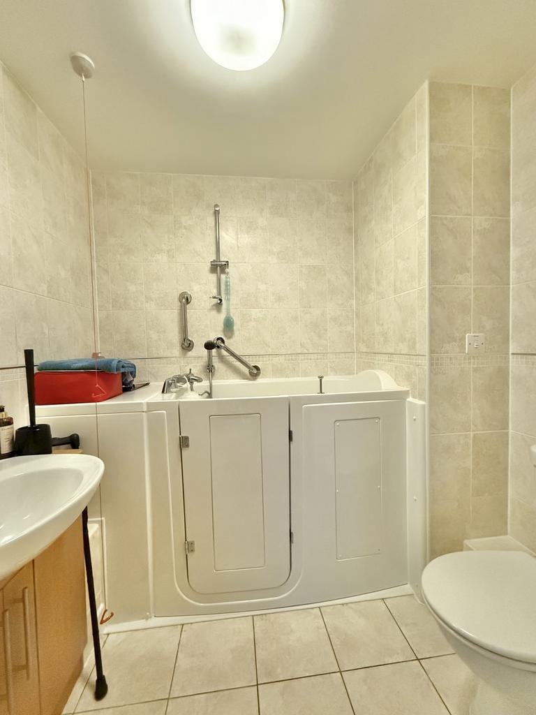 Photo 5