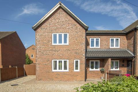 5 bedroom semi-detached house for sale, Holt Road, Norwich NR10
