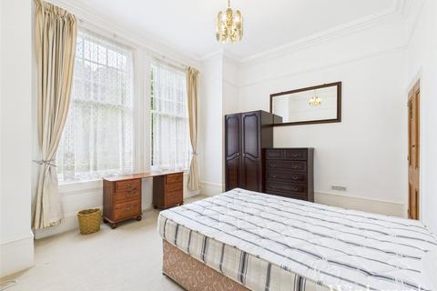 undefined, Madeley Road, London, W5