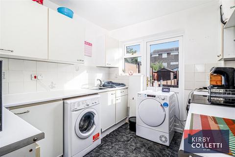 undefined, Lammasmead, Broxbourne