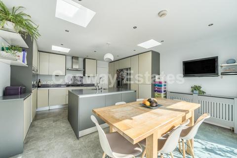 4 bedroom house for sale, Hale Drive, Mill Hill, NW7