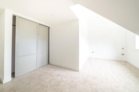 3 bedroom apartment for sale, Doods Park Road, Reigate, Surrey, RH2