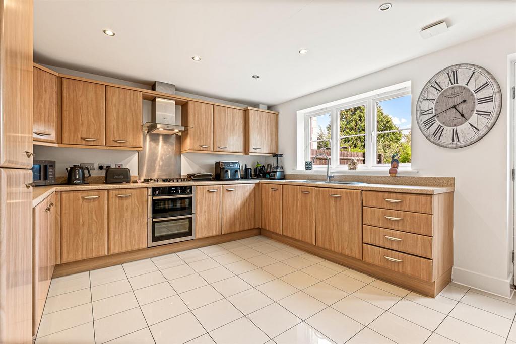 Dining kitchen