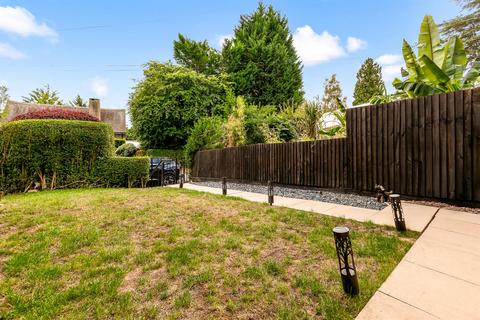 5 bedroom end of terrace house for sale, Elm Tree Court, Leicester