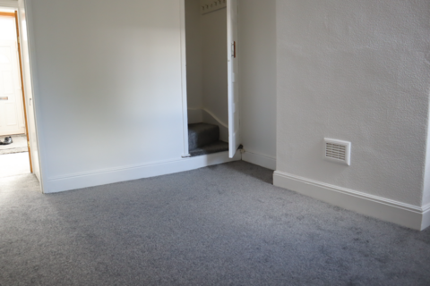 3 bedroom terraced house to rent, Knighton Fields Road West, Leicester LE2