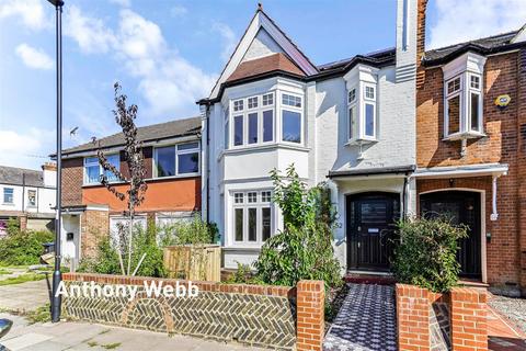 undefined, New River Crescent, Palmers Green N13