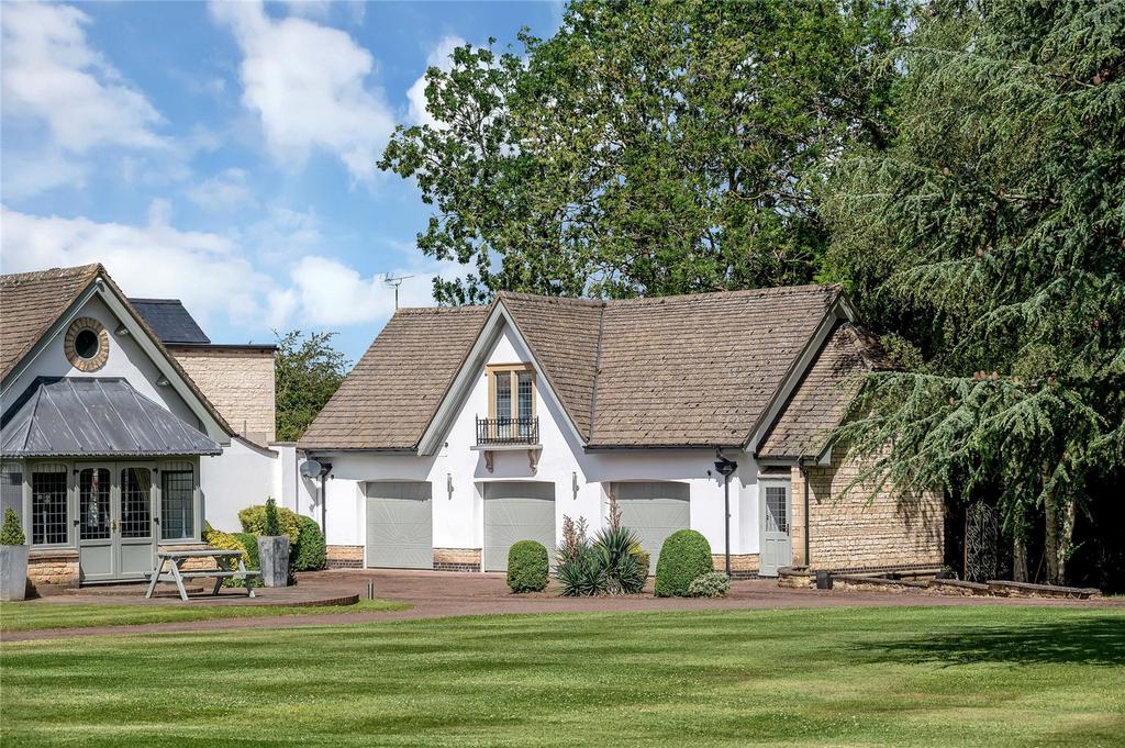Garage & Annexe