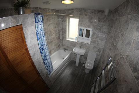 1 bedroom in a house share to rent, High Street South, London E6