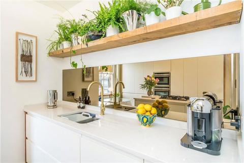 2 bedroom flat for sale, Riverview Gardens, London SW13