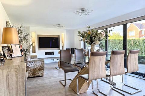 39 Douglas Way, Murton, Seaham, SR7 9HX