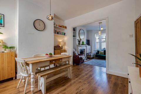 44 Livingstone Road, London, N13 4SD