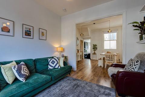 44 Livingstone Road, London, N13 4SD