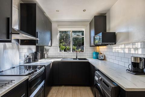 44 Livingstone Road, London, N13 4SD