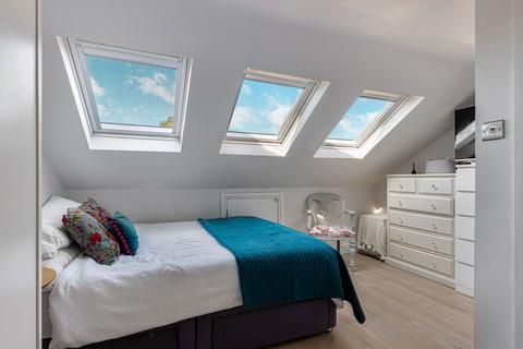 44 Livingstone Road, London, N13 4SD