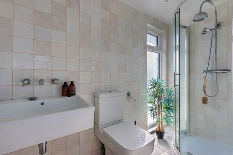 44 Livingstone Road, London, N13 4SD