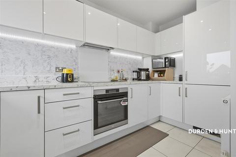 undefined, Gaunlet Drive, Hornchurch, RM12