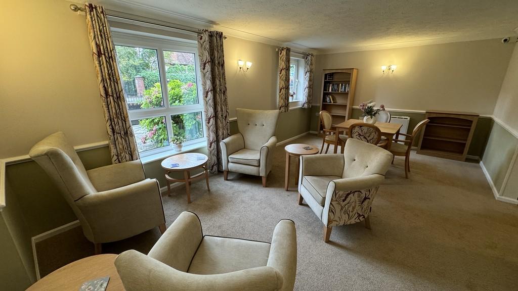 Communal Lounge