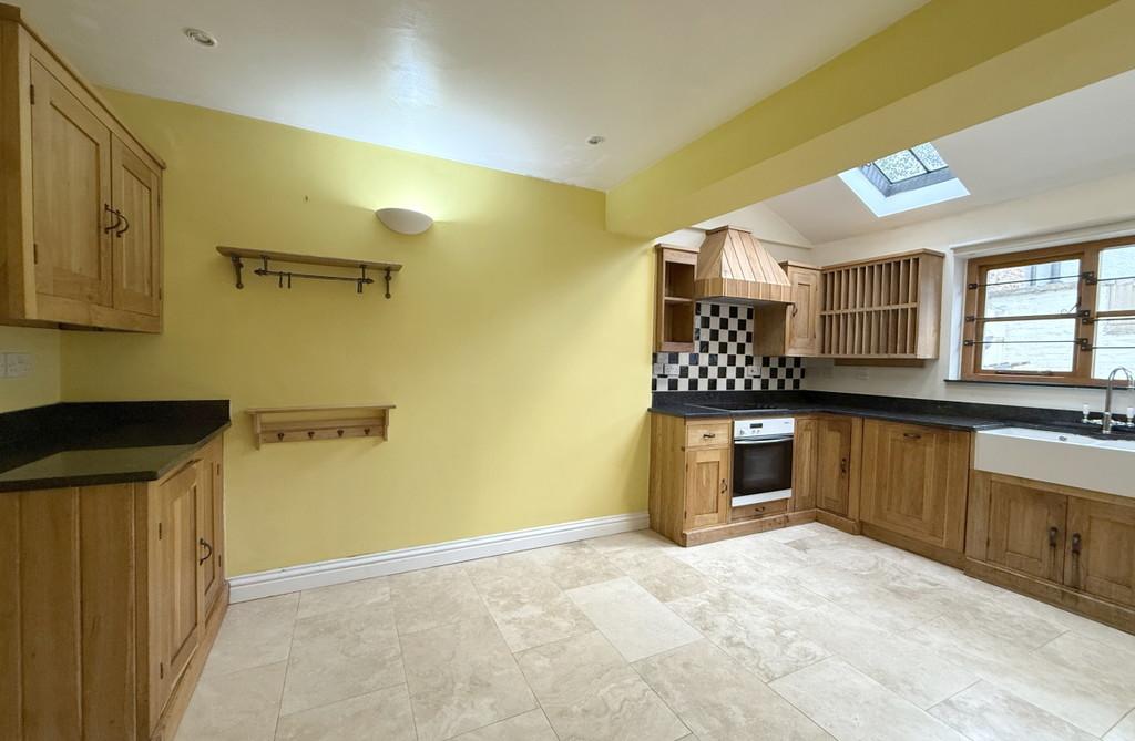 Kitchen dining