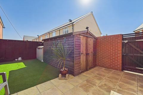 3 bedroom semi-detached house for sale, Pettit's Drive, Bury St Edmunds IP32