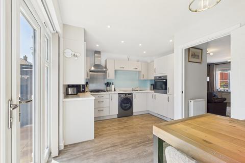 3 bedroom semi-detached house for sale, Pettit's Drive, Bury St Edmunds IP32